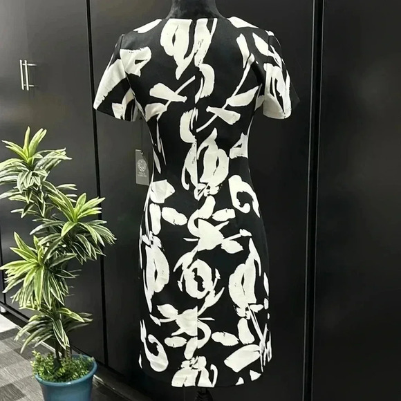 Vince Camuto Sheath midi round neck,short sleeve, 3/4 zip back, pattern - Picture 6 of 13